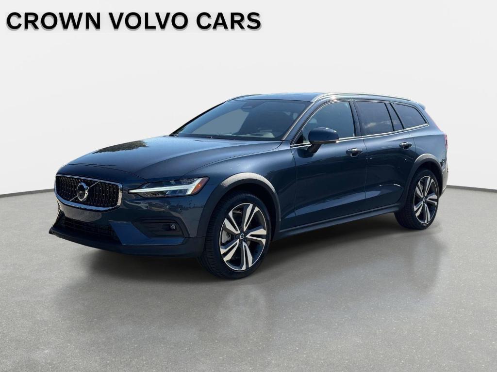 New 2026 Volvo V60 Cross Country B5 Plus