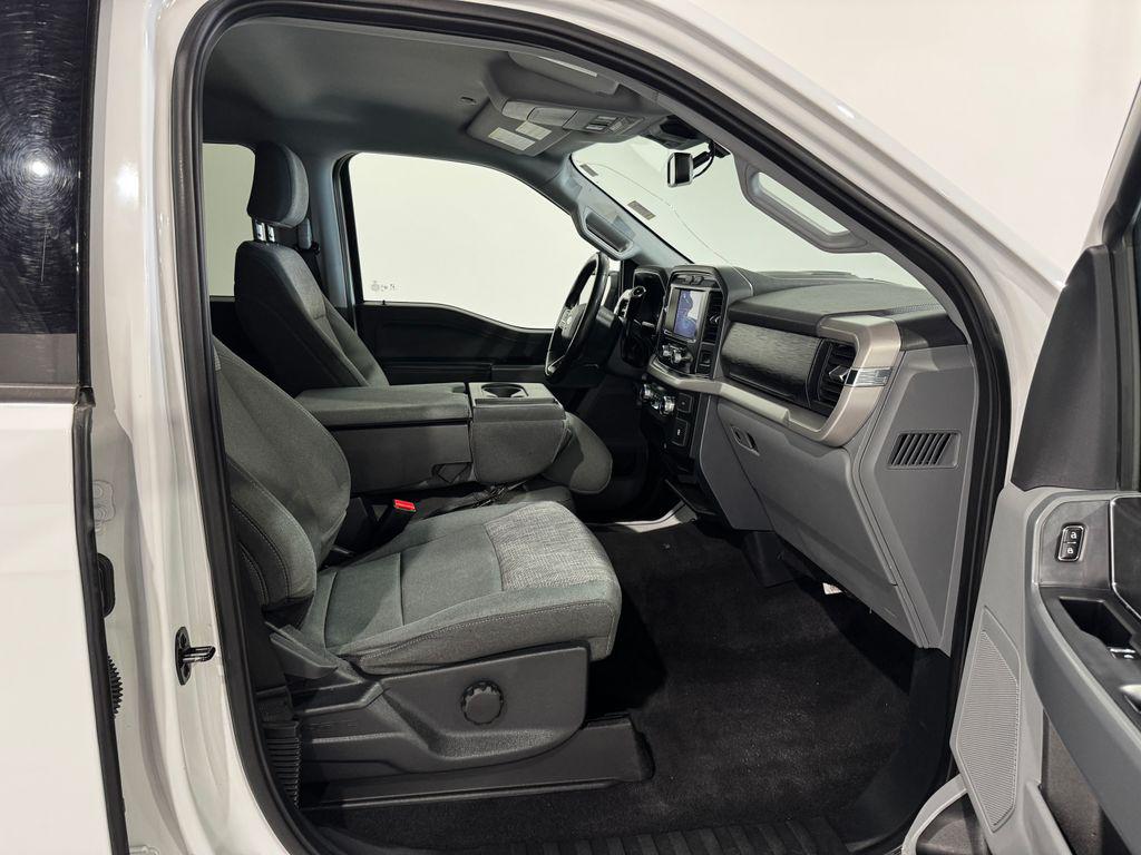 صورة مصغرة 21 لـ 2023 FORD F-150 XLT