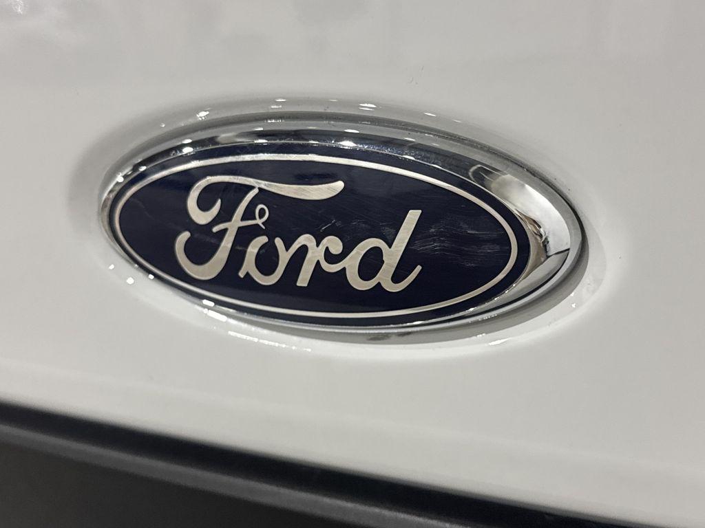 صورة مصغرة 30 لـ 2024 FORD TRANSIT-250 BASE
