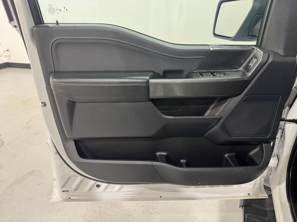 صورة مصغرة 16 لـ 2023 FORD F-150 XLT
