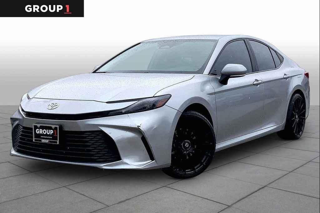 TOYOTA CAMRY - 1
