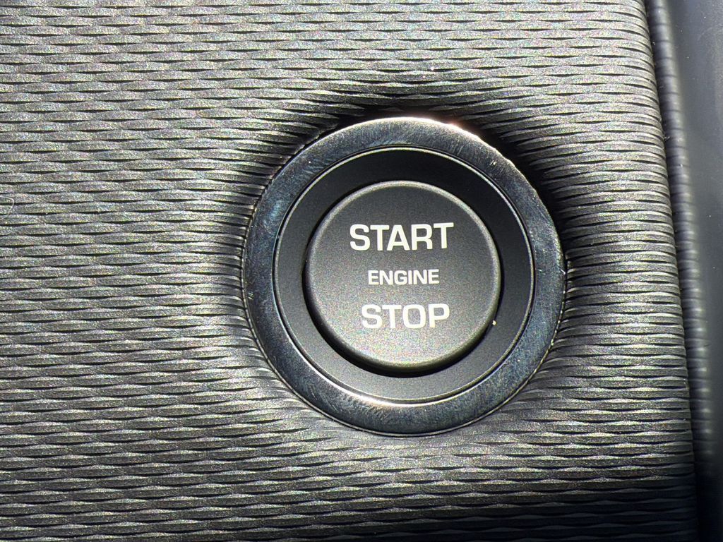 2026 LAND Rover DISCOVERY GEMINI EDITION thumbnail 17