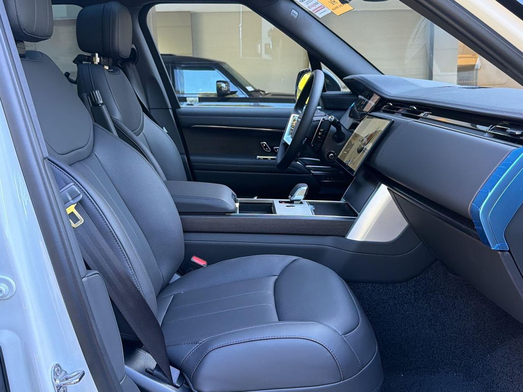 2026 LAND Rover RANGE ROVER P550E SE 缩略图 24