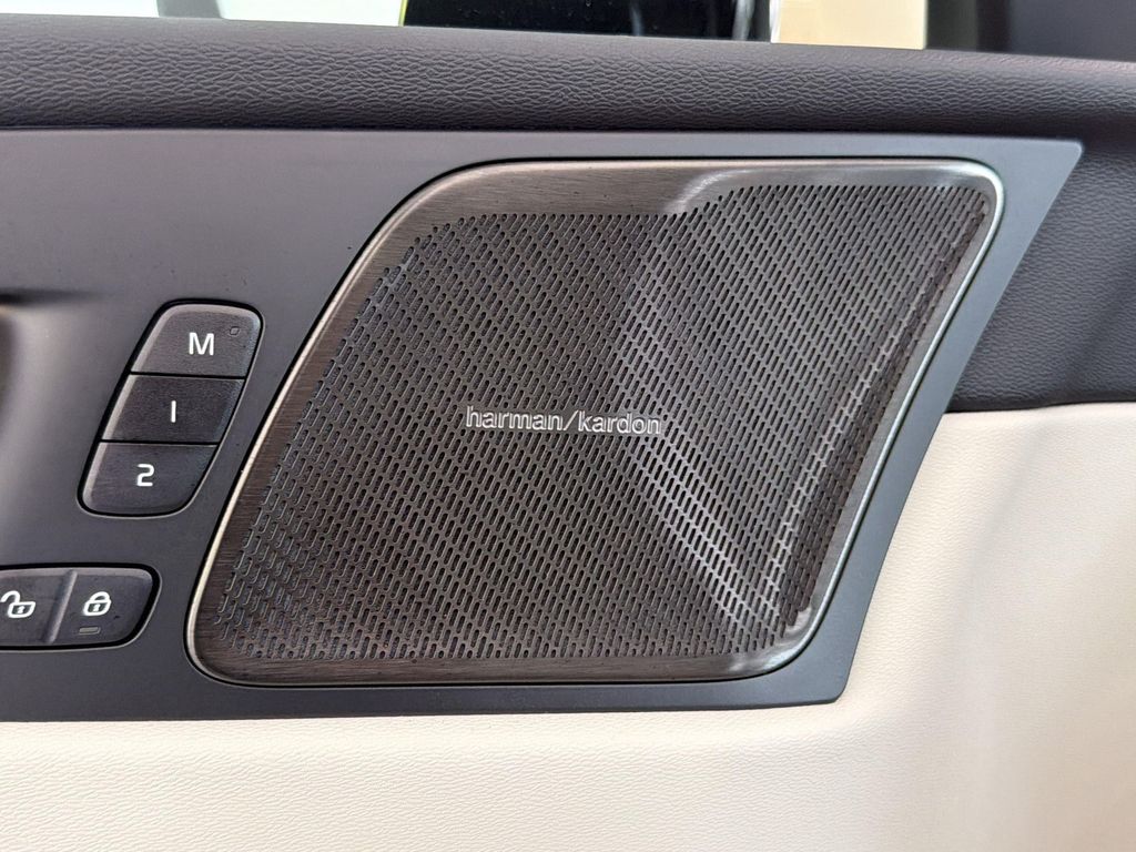 2026 Volvo XC60 B5 ULTRA 缩略图 27