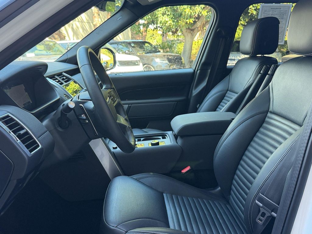 صورة مصغرة 28 لـ 2025 LAND Rover DISCOVERY P300 S