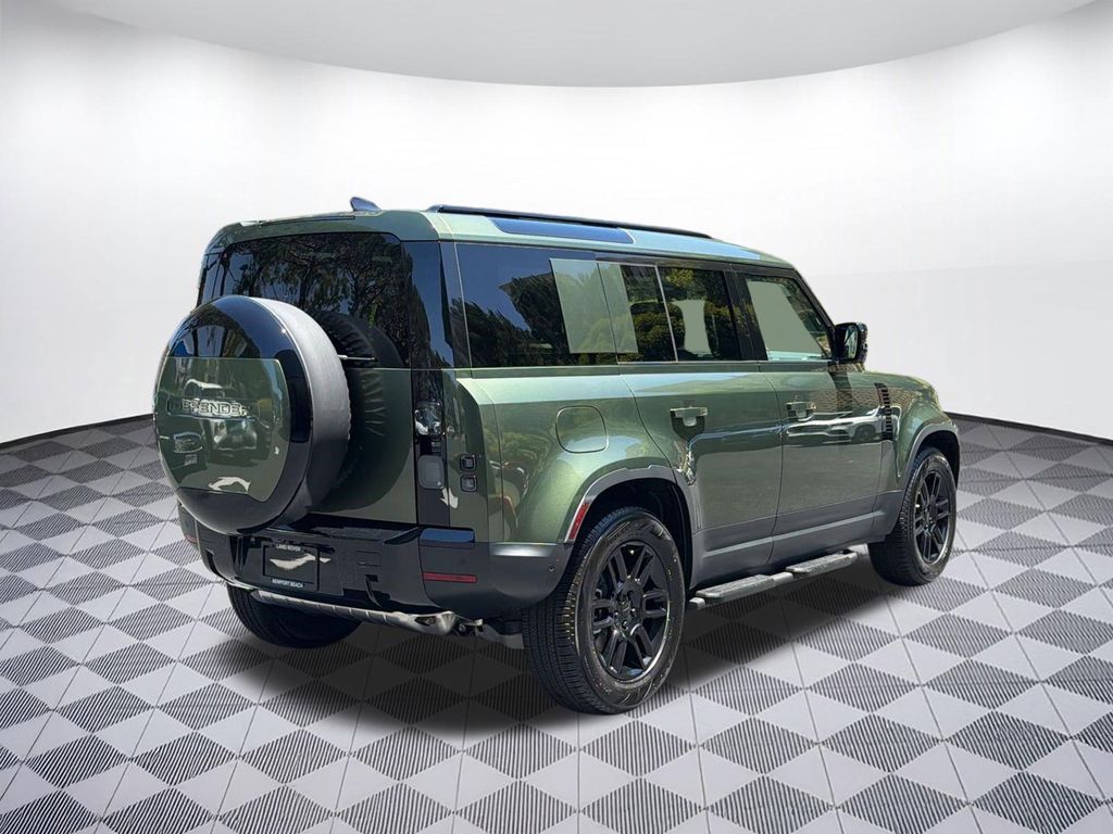 2026 LAND Rover DEFENDER P300 S — фото 9
