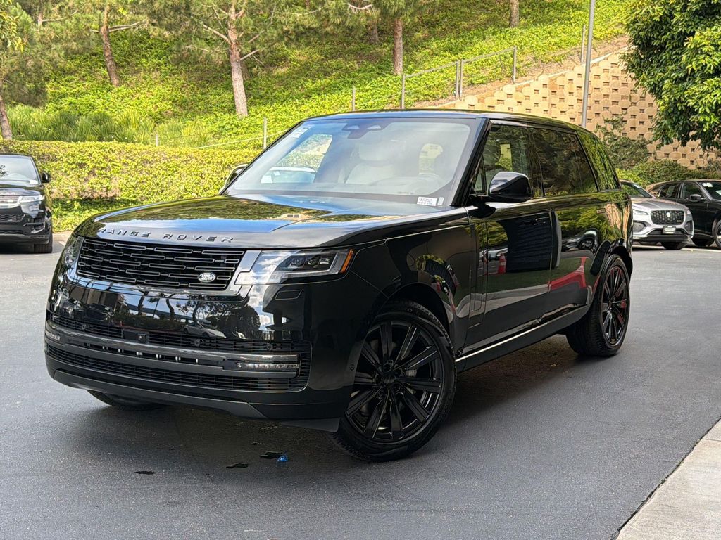 New 2026 Land Rover Range Rover P400 SE 7 Seat