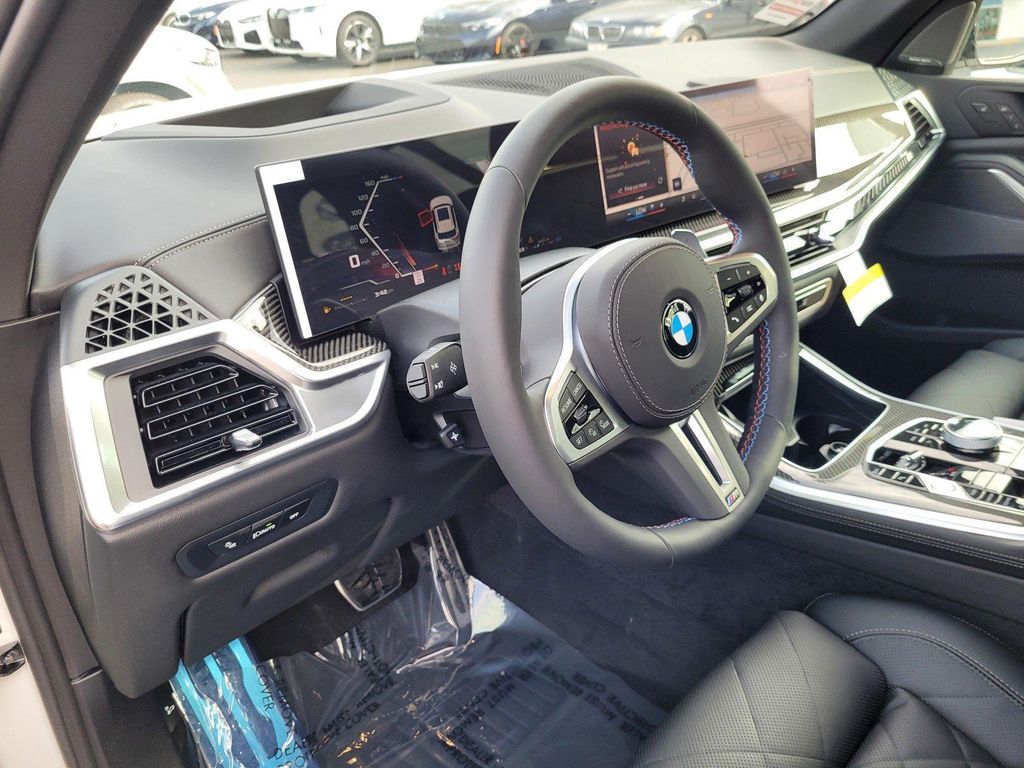 2026 BMW X5 M60I thumbnail 8