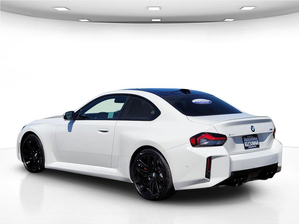 صورة 9 لـ 2024 BMW M2