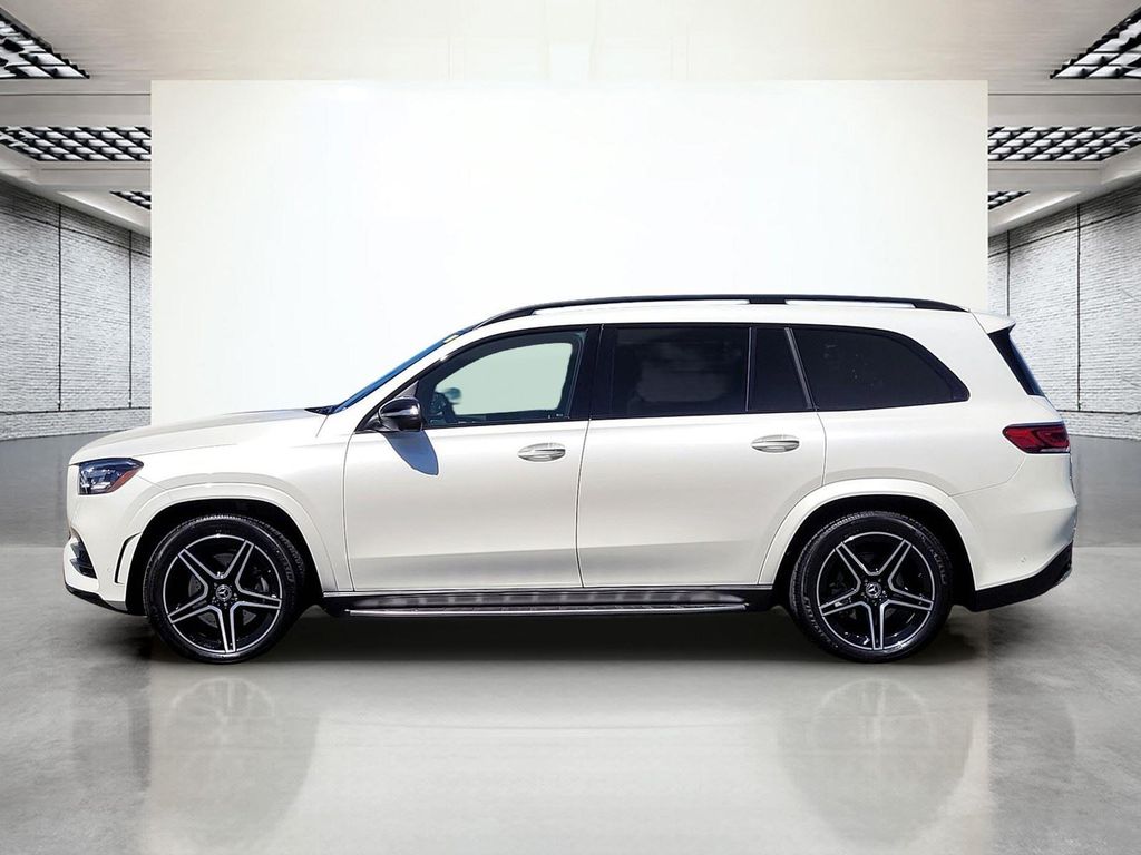 MERCEDES-BENZ GLS - 10