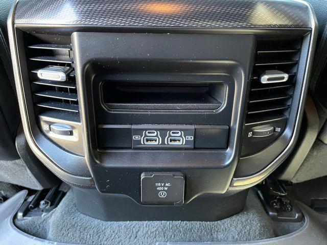 2023 RAM 1500 REBEL — миниатюра 26
