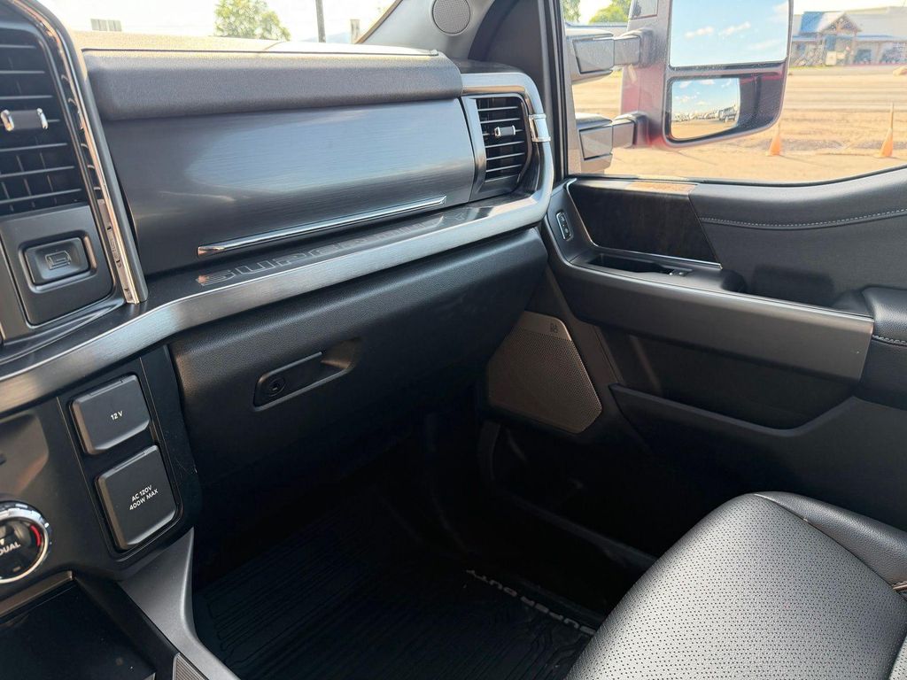 صورة مصغرة 23 لـ 2026 FORD F-350 LARIAT