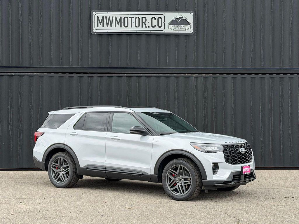 New 2026 Ford Explorer ST-Line