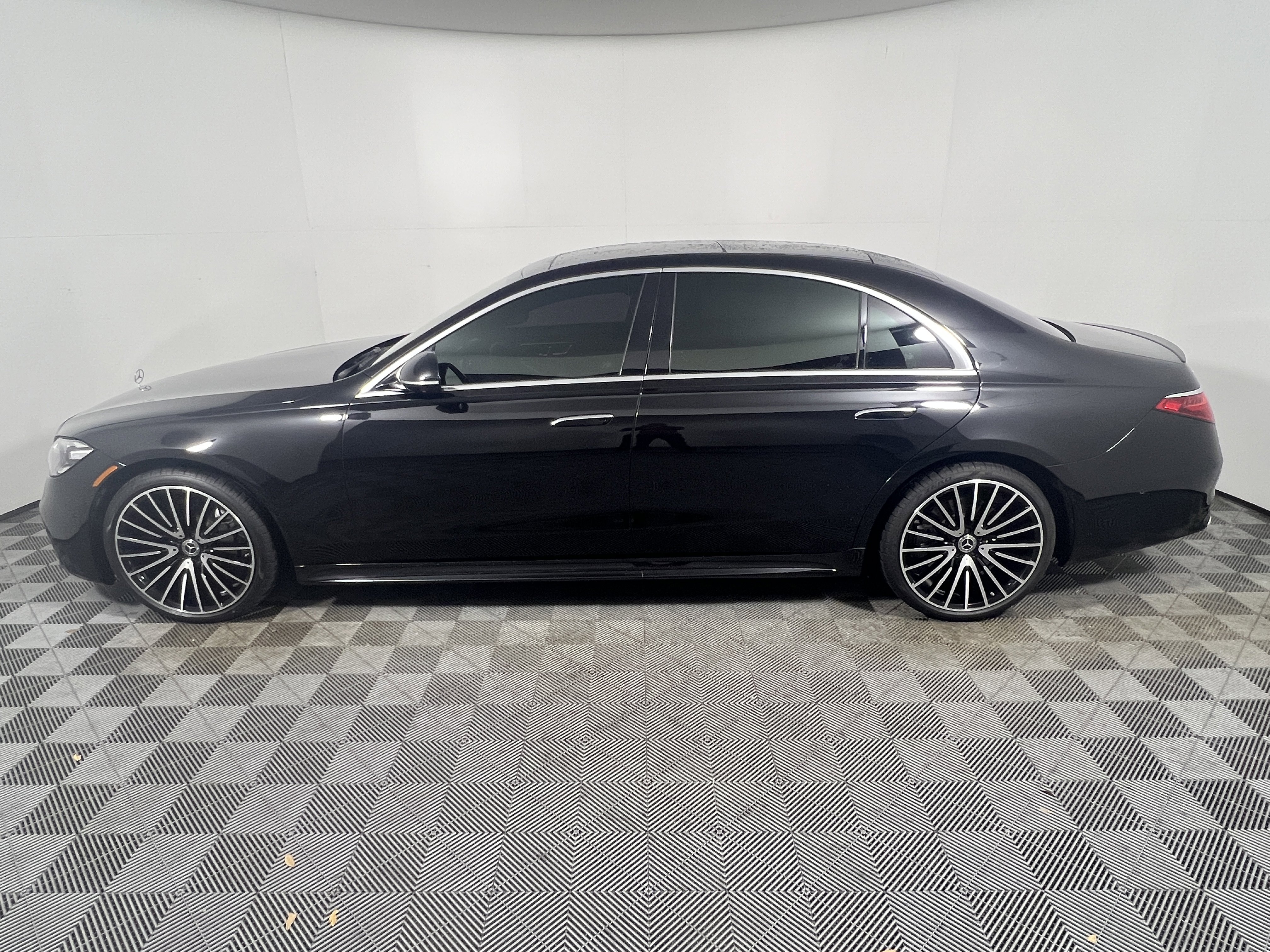 MERCEDES-BENZ S-CLASS - 2