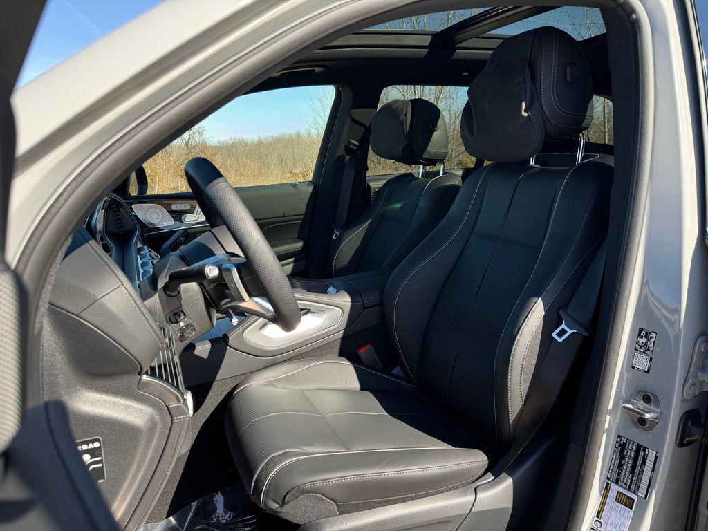 MERCEDES-BENZ GLS - 5