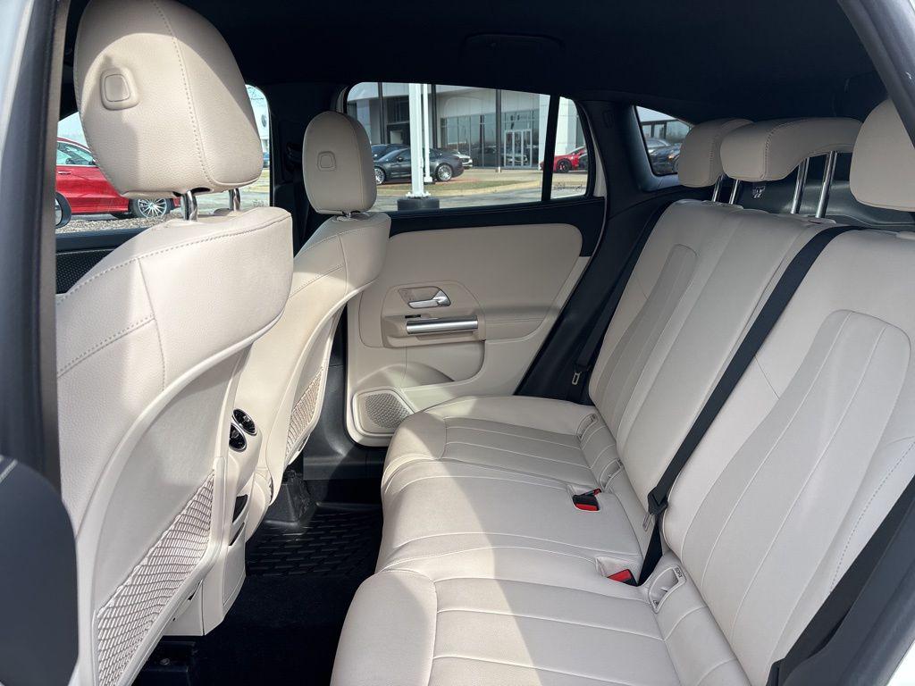 MERCEDES-BENZ GLA-CLASS - 9