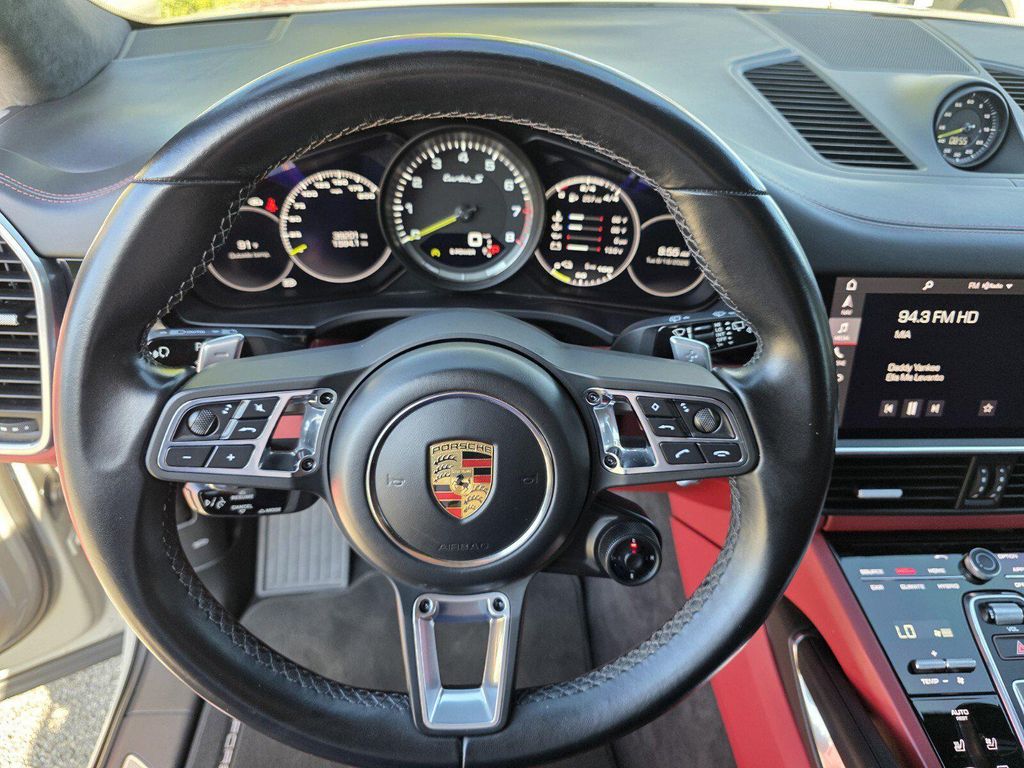 صورة 18 لـ 2021 Porsche CAYENNE CAYENNE TURBO S E-HYBRID