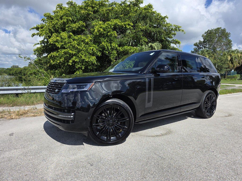 New 2026 Land Rover Range Rover P400 SE 7 Seat