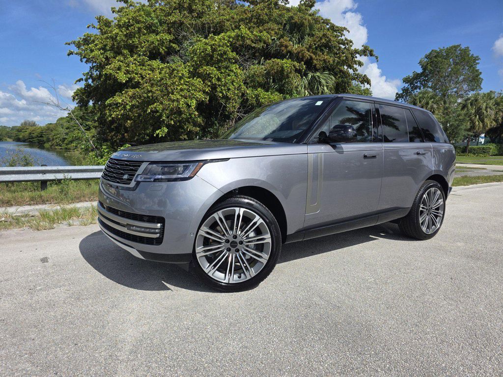 New 2026 Land Rover Range Rover P400 SE