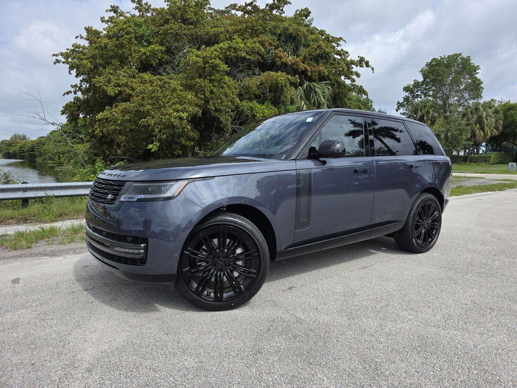 New 2026 Land Rover Range Rover P400 SE