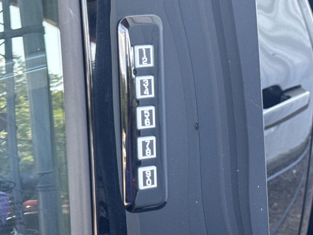 2026 FORD F-150 XLT 照片 9