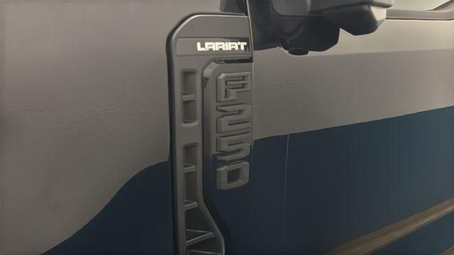 صورة مصغرة 46 لـ 2025 FORD F-250 LARIAT