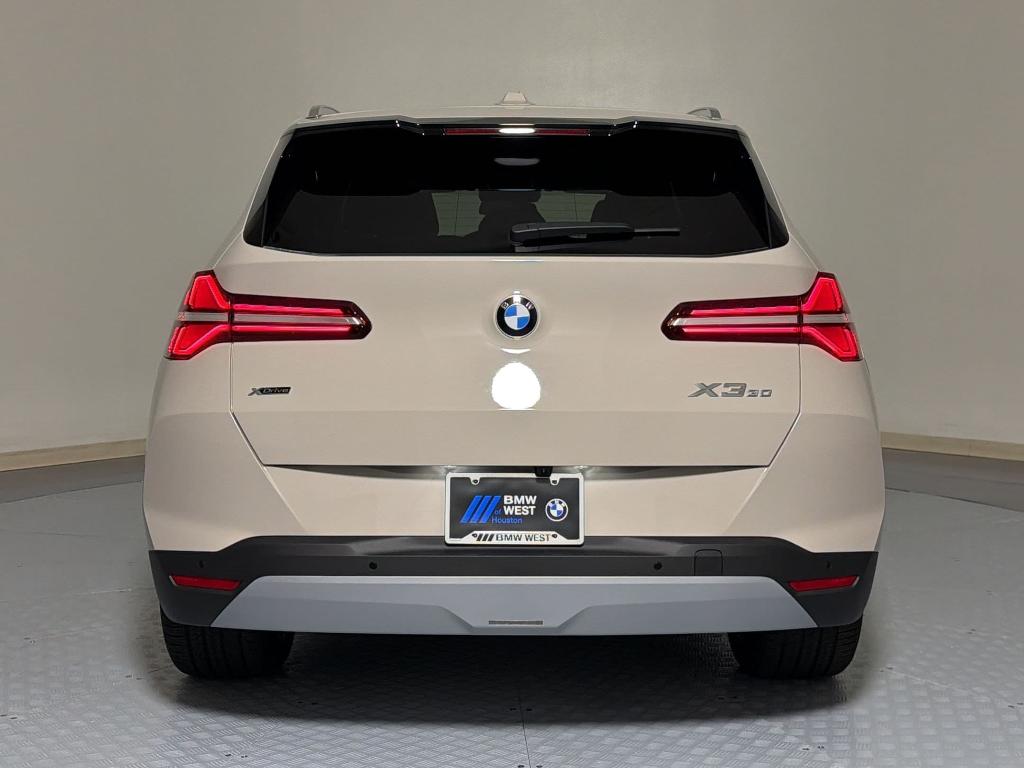 صورة 8 لـ 2026 BMW X3 30 XDRIVE