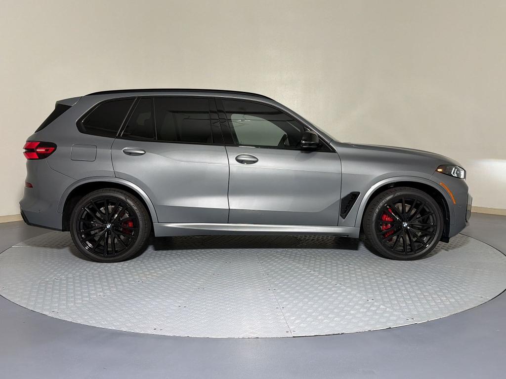 2026 BMW X5 M60I — фото 7