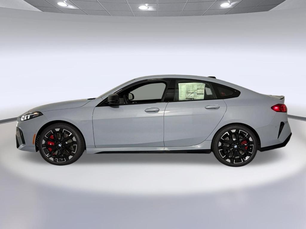 2026 BMW M235 GRAN COUPE XDRIVE — фото 2