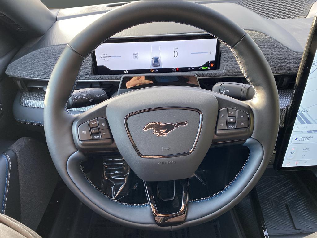 صورة مصغرة 21 لـ 2026 FORD MUSTANG MACH-E GT