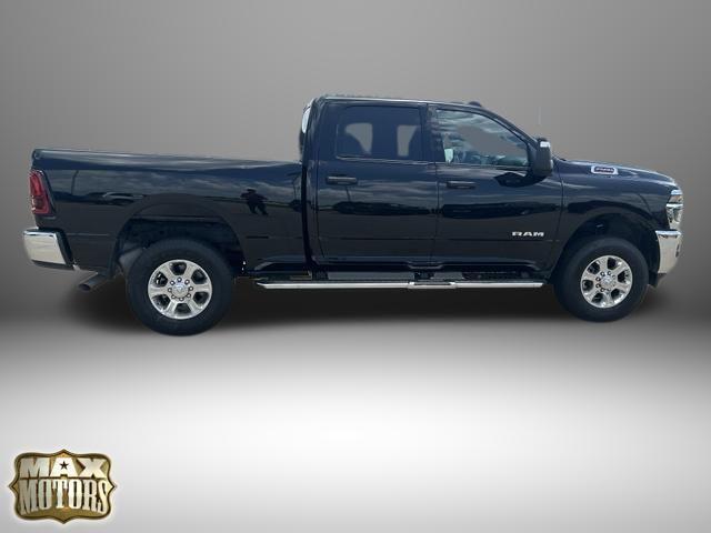 صورة مصغرة 12 لـ 2026 RAM 2500 BIG HORN CREW CAB 4X4 6'4' BOX