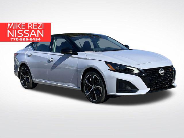 New 2026 Nissan Altima SR FWD