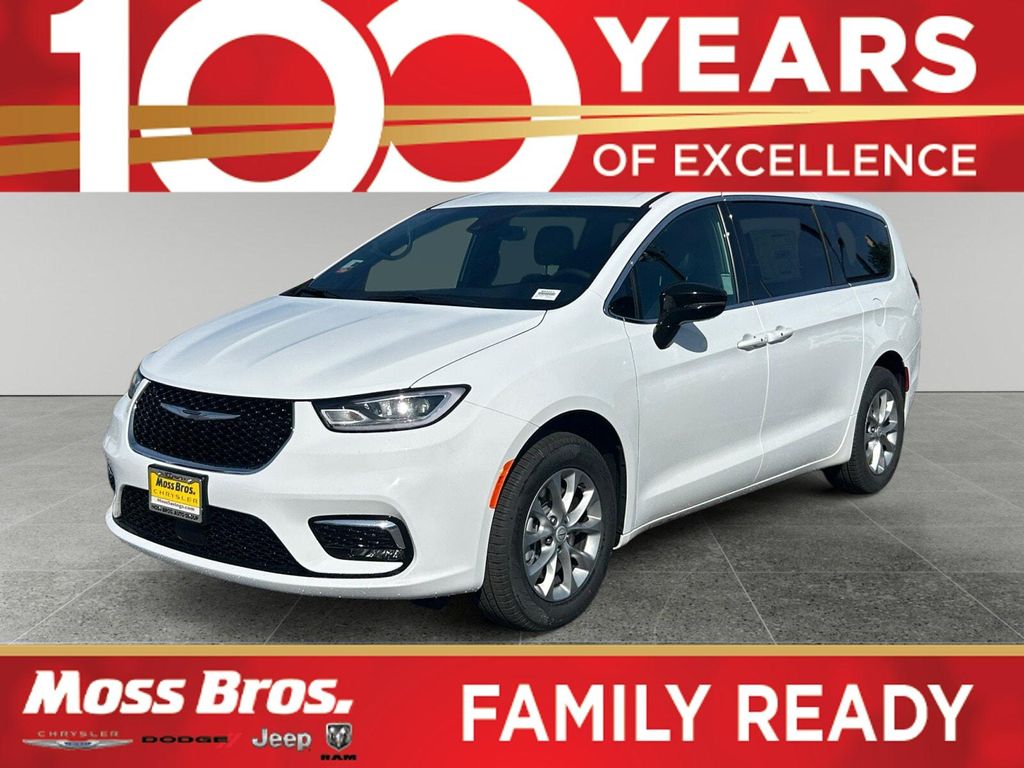 New 2026 Chrysler Pacifica L