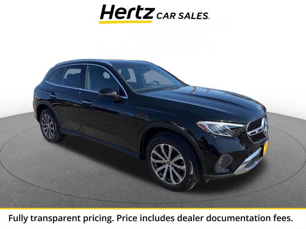 2024 Mercedes-BENZ GLC photo 1