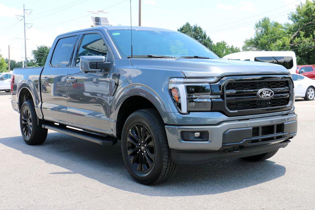 2026 FORD F-150 LARIAT — фото 4