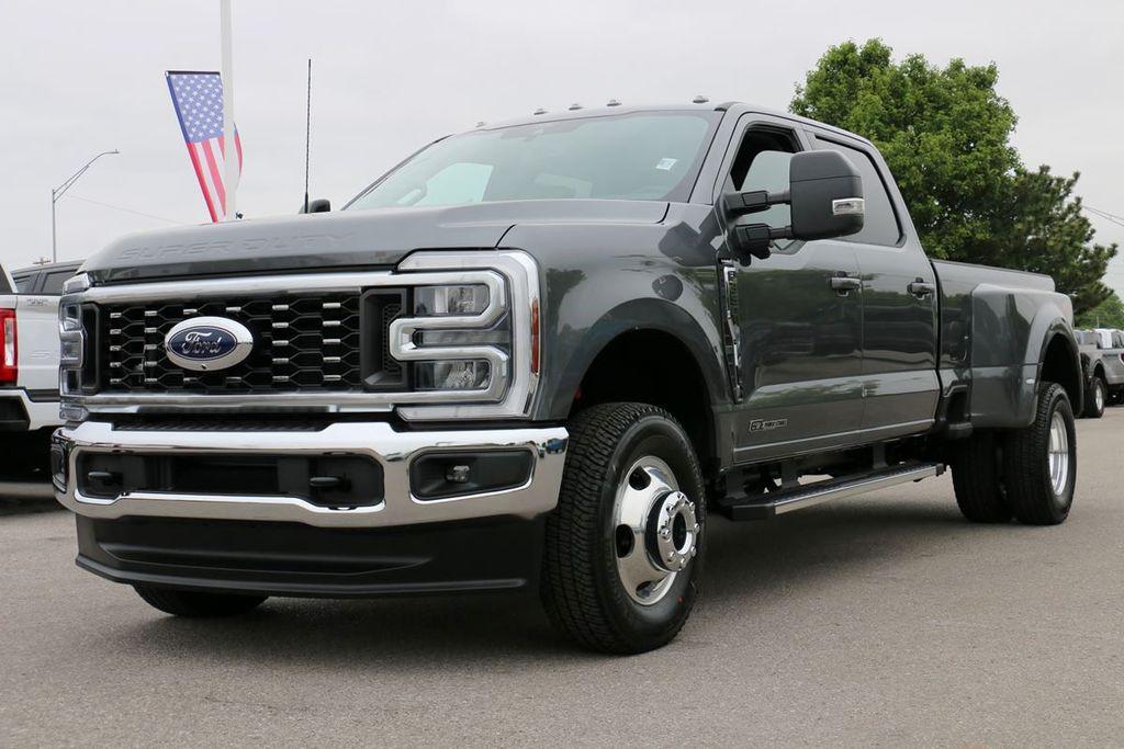 New 2026 Ford F-350 Lariat