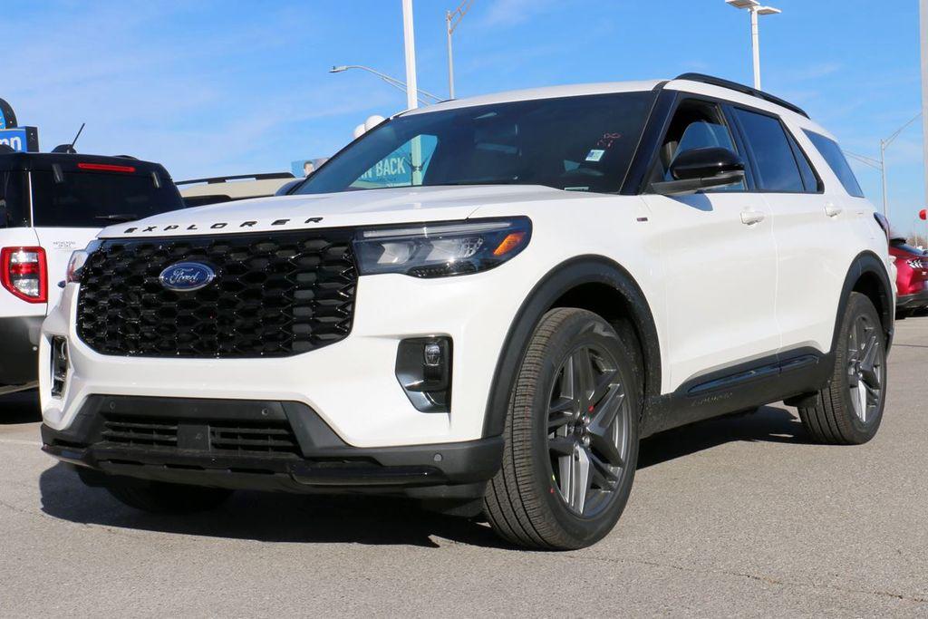 New 2026 Ford Explorer ST-Line
