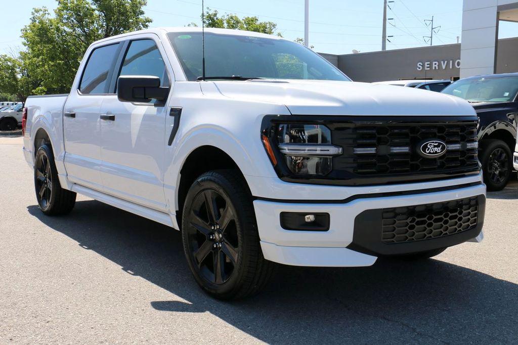 صورة 4 لـ 2026 FORD F-150 STX