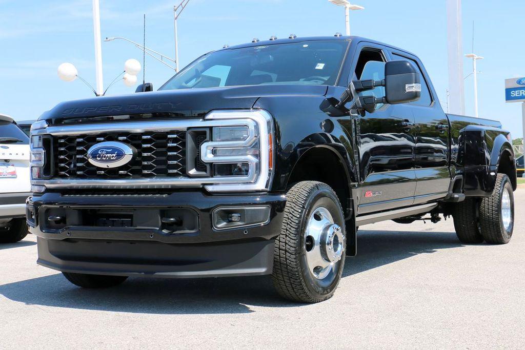 New 2026 Ford F-350 Platinum