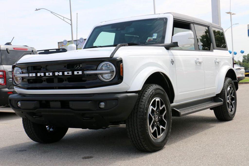 New 2026 Ford Bronco Outer Banks