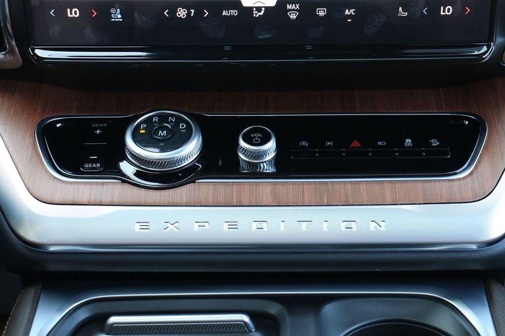 صورة مصغرة 27 لـ 2027 FORD EXPEDITION KING RANCH