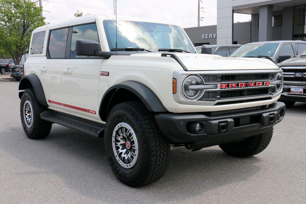FORD BRONCO - 4