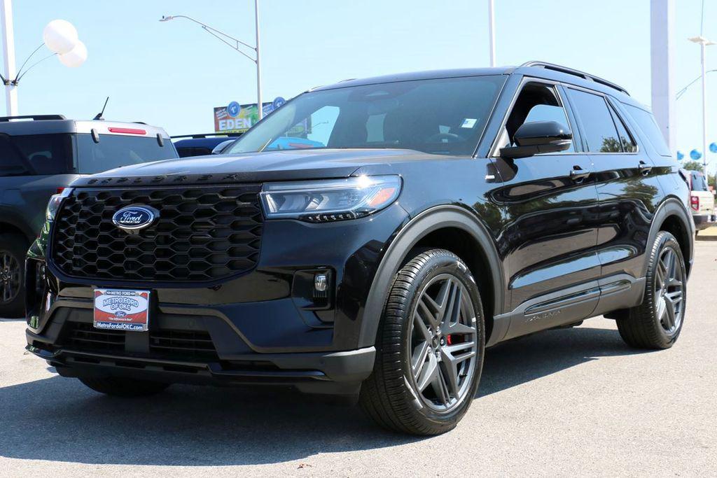 New 2026 Ford Explorer ST-Line