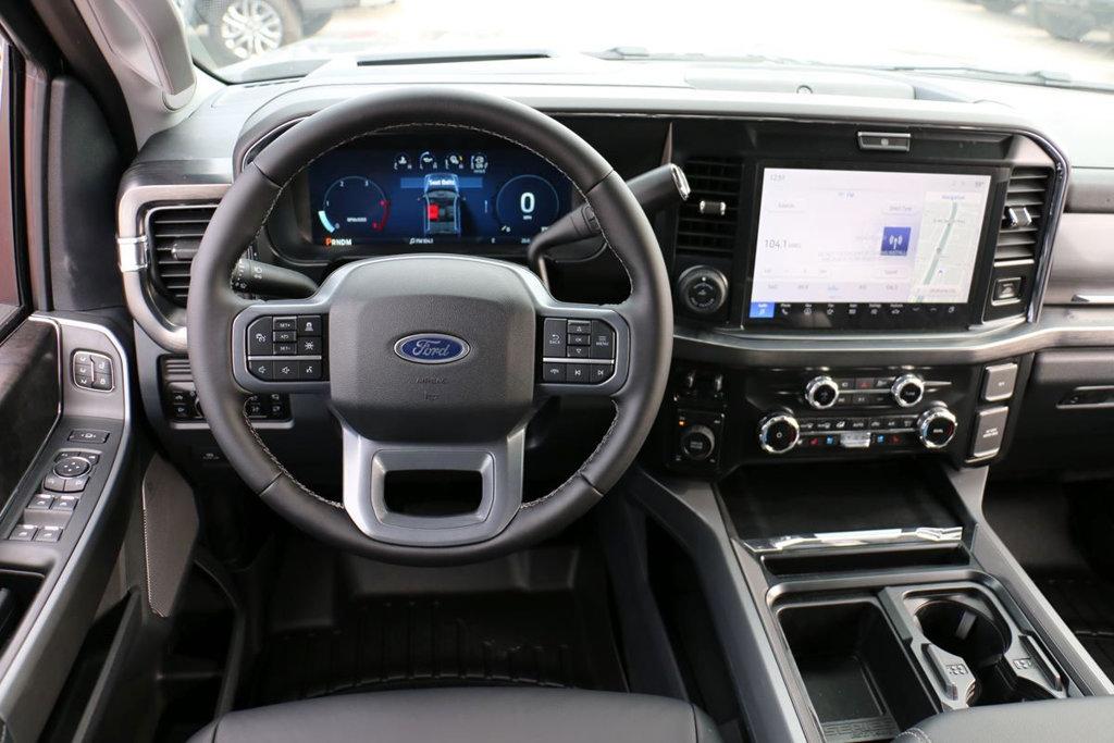 صورة مصغرة 32 لـ 2026 FORD F-250 LARIAT
