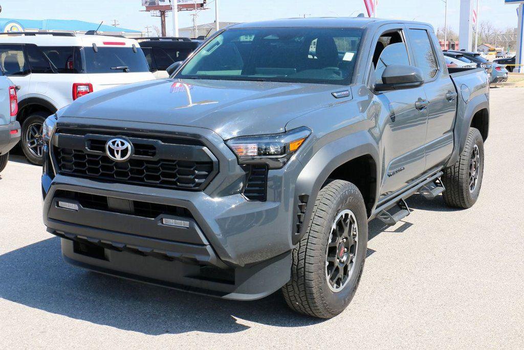 TOYOTA TACOMA - 2