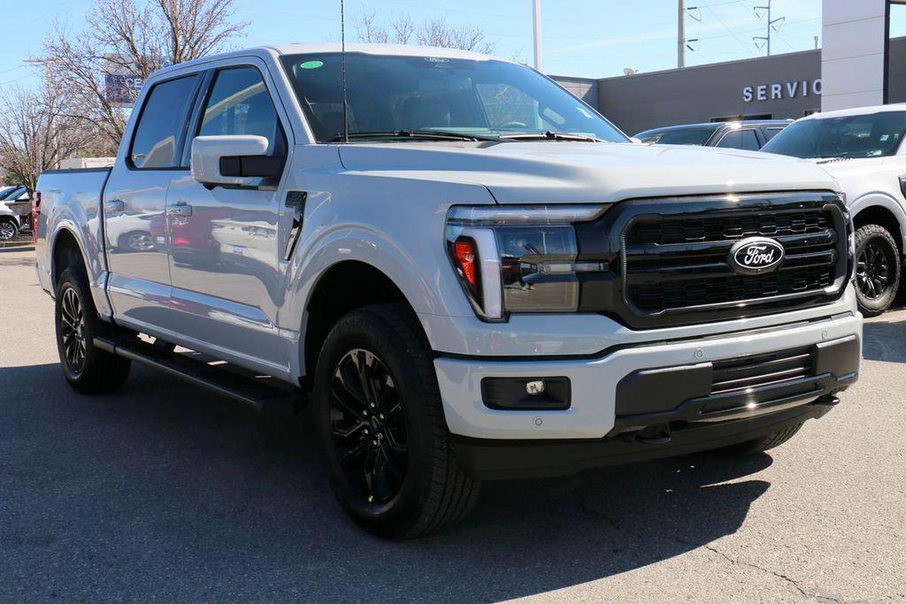 FORD F-150 LARIAT - 4