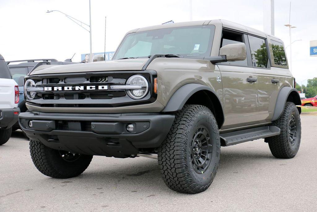 New 2026 Ford Bronco Outer Banks