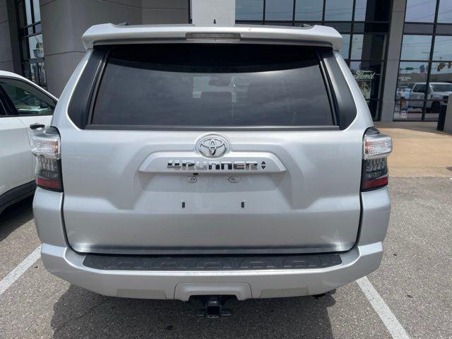 2024 Toyota 4RUNNER SR5 photo 8