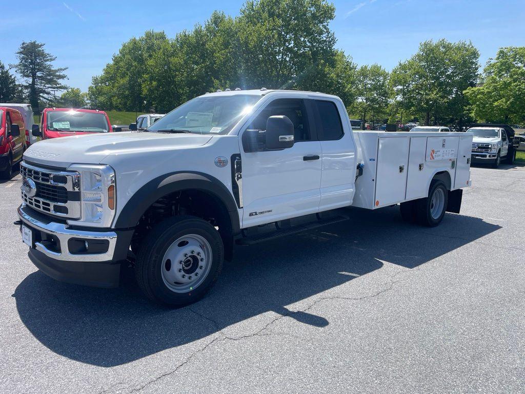 New 2026 Ford F-450 X4H