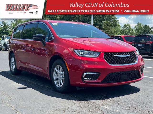 New 2025 Chrysler Pacifica L